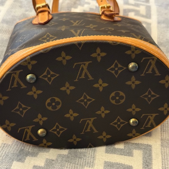 Vintage Louis Vuitton PM Monogram Bucket Bag - Picture 5 of 16